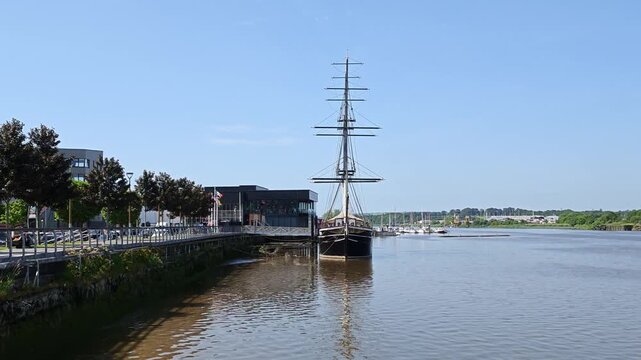 The Dunbrody Famine Ship at New Ross Quays, County Wexford, Ireland. Famous replica sailing ship showcasing Ireland's Great Famine and emigration history