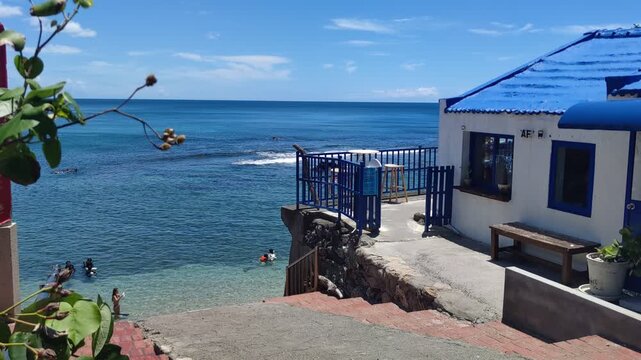 The beautiful scenery of Wanlitong Fishing Port, the mountains and sea of ​​Pingtung County, Taiwan.