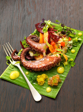Octopus salad with mango