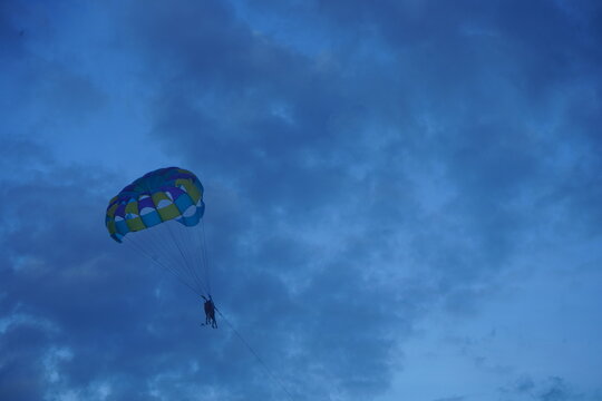 parasailing