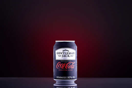 Jack Daniel&rsquo;s Gentleman Jack and Coca-Cola Signature Mixer Ready-to-Drink Can