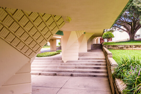 Lakeland, FL, US-June 15, 2026: Detail view of the campus of Florida Southern College campus with architecture of Frank Lloyd Wright.