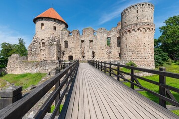 Obraz premium Latvia. Cesis Medieval Castle in summer. 