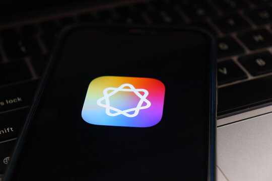Apple Intelligence is a transformative personal artificial intelligence system deeply integrated across iOS, iPadOS, and macOS. This advanced AI empowers users with seamless automation.