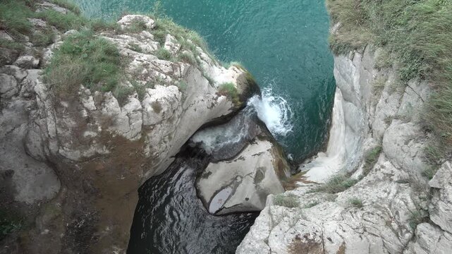 Risleten Wasserfall Risletenschlucht Austritt in Vierwaldst&auml;ttersee Nidwalden Schweiz - Sehensw&uuml;rdigkeiten Schweiz