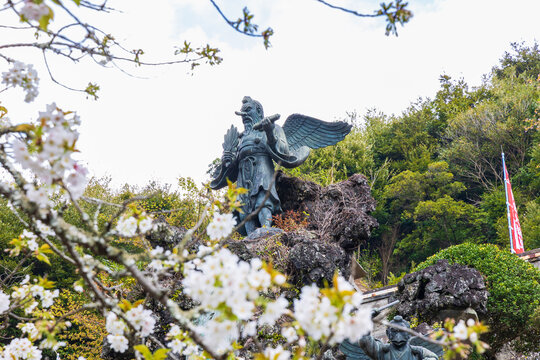 日本の風景・春　神奈川県鎌倉市　建長寺　半僧坊の天狗