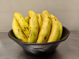 bananas in a bowl © Elena