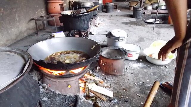 A little preparation before opening the restaurant
