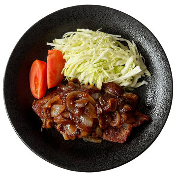 豚の生姜焼き 1皿の真上切り抜き。自家製の手作りポークジンジャー・定番おかず・和食の家庭料理や定食・居酒屋メニュー用フードデザイン素材