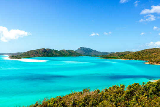 Idyllic landscape of Whitehaven Beach in Whitsunday Islands national park