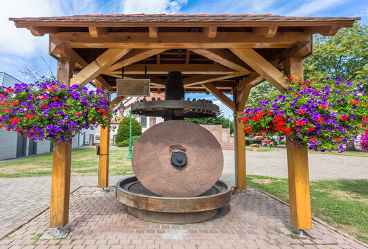 Pressoir &agrave; huile, Herbsheim, Alsace 