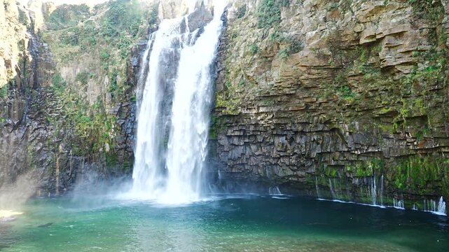 Ogawa Falls Waterfall with Emerald Green Plunge Pool in Kagoshima Japan - 日本 鹿児島県 大隅半島 清流とエメラルドグリーンの滝壺 雄川滝