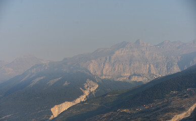 Obraz premium alpine landscape panorama in the evening, mountain