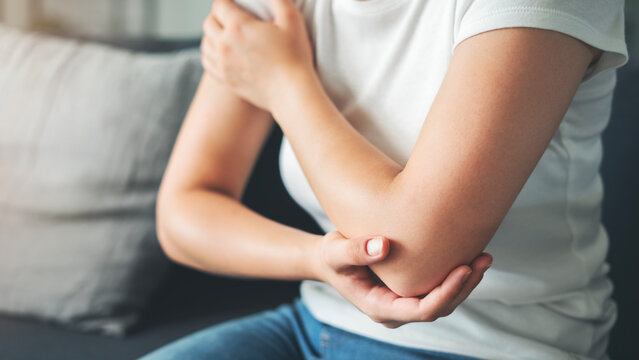 Suffering from persistent elbow pain