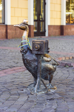 A bronze sculpture of a goose with a camera in the center of Mukachevo, a hiking trail, and a trip to Transcarpathia.