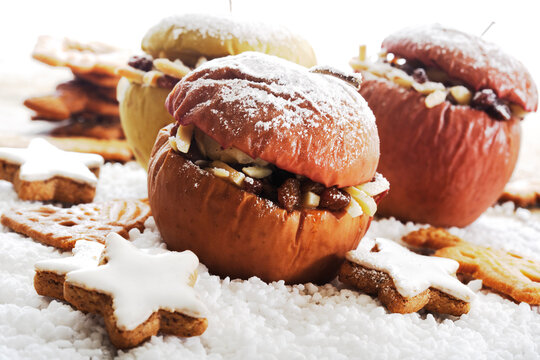 Baked apples