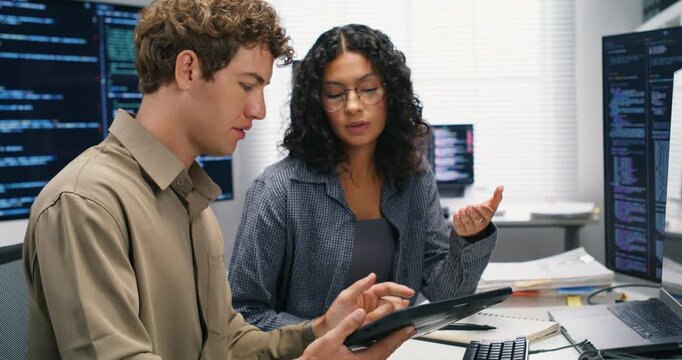 Strategic Brainstorming: Leading Digital Projects with Precision.From brainstorming to implementation, teamwork defines business strategy solutions.