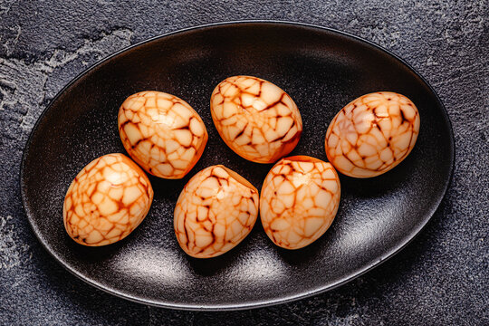 Brown and White Tea Marble Eggs