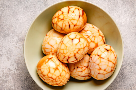 Brown and White Tea Marble Eggs
