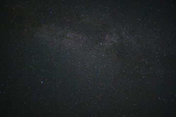 Obraz premium Milky way galaxy shining bright in night sky