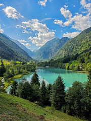 Fototapeta premium lake klammsee and mountains near kaprun, austria