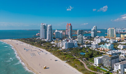 Fototapeta premium Miami pier with south pointe. Miami beach waterfront. Miami city panorama with skyscrapers. Miami Beach skyline.