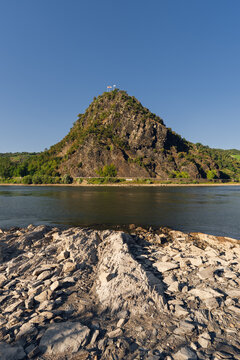 Niedrigwasser am Loreley Felsen (Juli 2026)