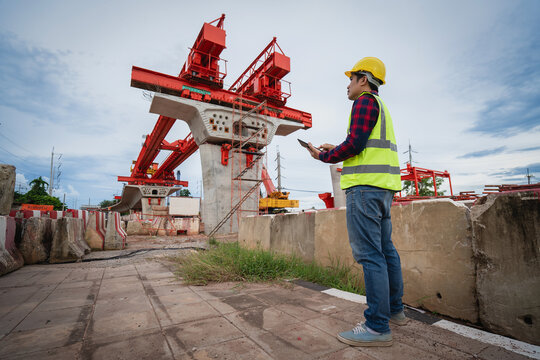 Construction sites for new concrete roads and bridges, crucial infrastructure for large cities, are seeing civil engineers using electronic data recording tablets for monitoring.