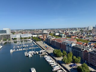 Obraz premium Scenic view of the historic water canal in the city center of Antwerp, Belgium