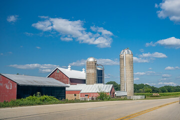 wisconsin barn countryside © mark