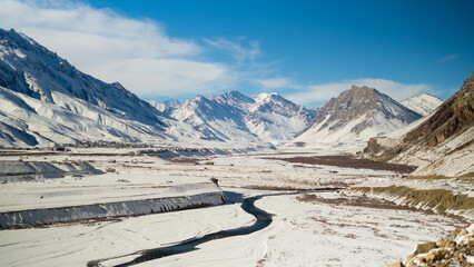 Peaks of Spiti Valley, Himlayas © VikyyClicks