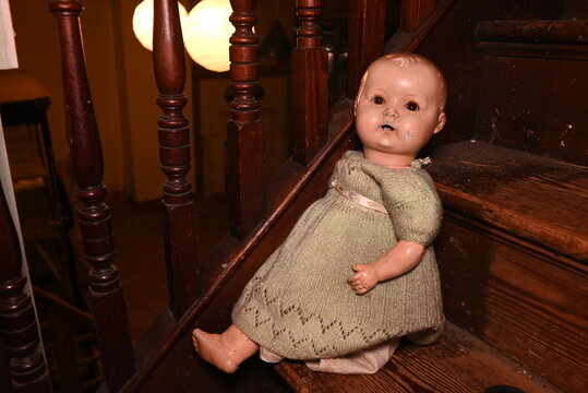 Children's creepy doll