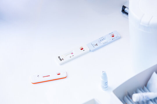 Rapid express test cassettes for hiv syphilis and hepatitis b blood diagnostic