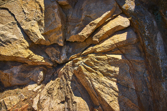 Weathered Rock Texture with Deep Crevices and Radiating Patterns