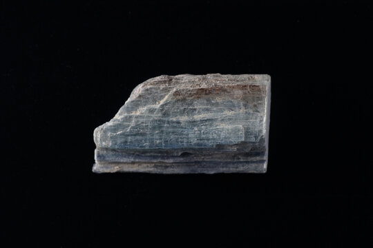 kyanite bearing mica schist - mica kyanite schist