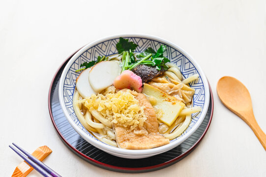 しっぽくうどん　天かすのせ