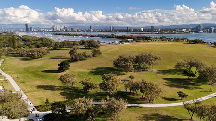 Obraz premium Aerial View of Doug Jennings Park and Surfers Paradise Skyline
