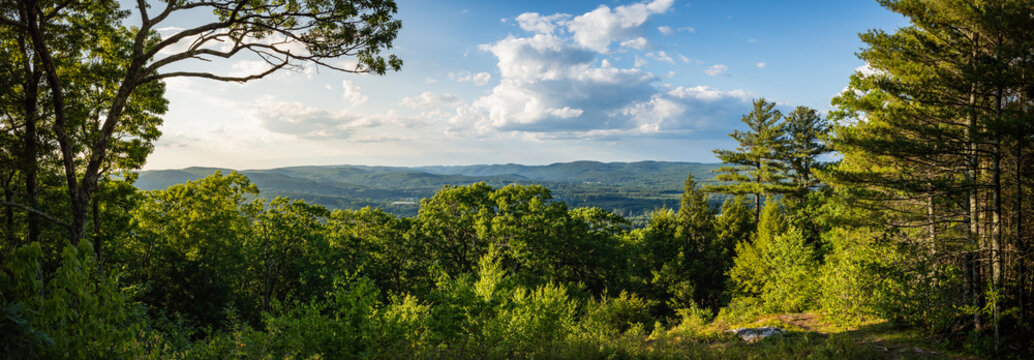Panoramic scenic view of natural landscape in Keene, NH
