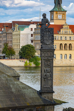 The statue of Bruncv&iacute;k installed on the south side of the Charl