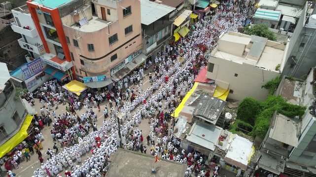 Journey of Faith: The Heartbeat of Vithoba&rsquo;s Wari Captured .