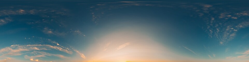 Obraz premium Sky panorama sunset featuring a wide equirectangular 360 degree view of a golden horizon with wispy clouds and copy space