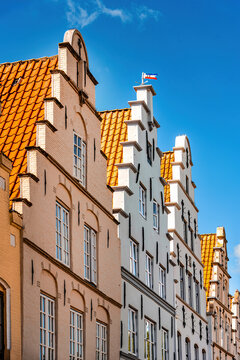Altstadtszene Friedrichstadt (Schleswig-Holstein). am Marktplatz