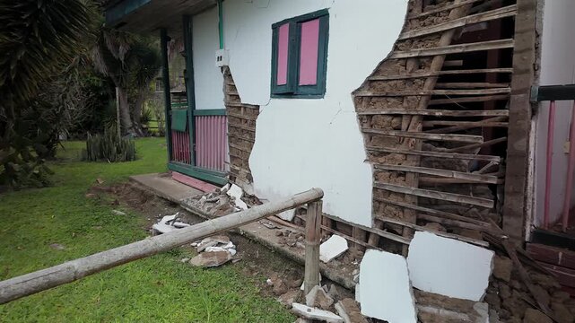 colombia earthquake wall collapse disaster damage house