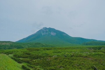 Obraz premium 知床、北海道の大自然が堪能できる世界自然遺産の風景、北海道、日本