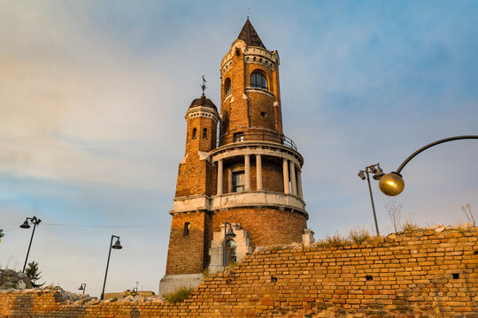 Gardos Millennium Tower under sunset sky in Belgrade, Serbia