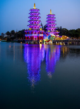 Temple du tigre et du dragon &agrave; Kaohsiung 