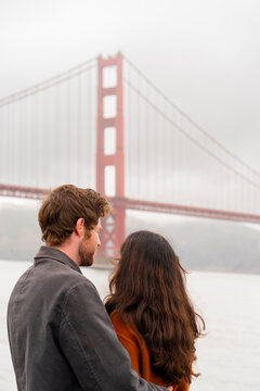 couple portrait together golden gate bridge san francisco 