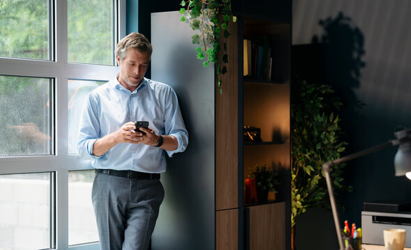 Checking Smartphone Messages