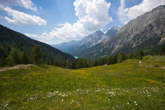 A view of the upper Antholz Valley with Lake Antholz.