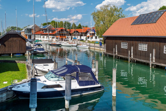 Yachthafen und Bootswerft  am Starnberger See, Percha, Starnberg, Oberbayern, Bayern, Deutschland